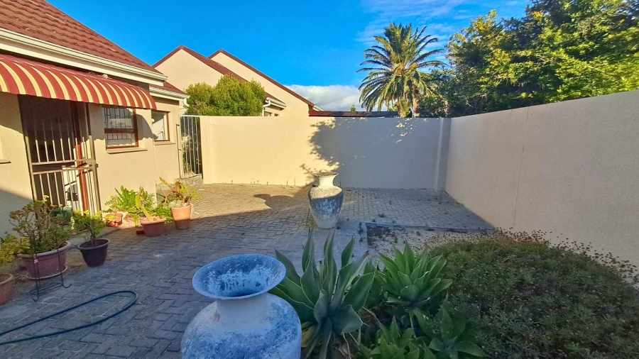 2 Bedroom Property for Sale in Strand South Western Cape